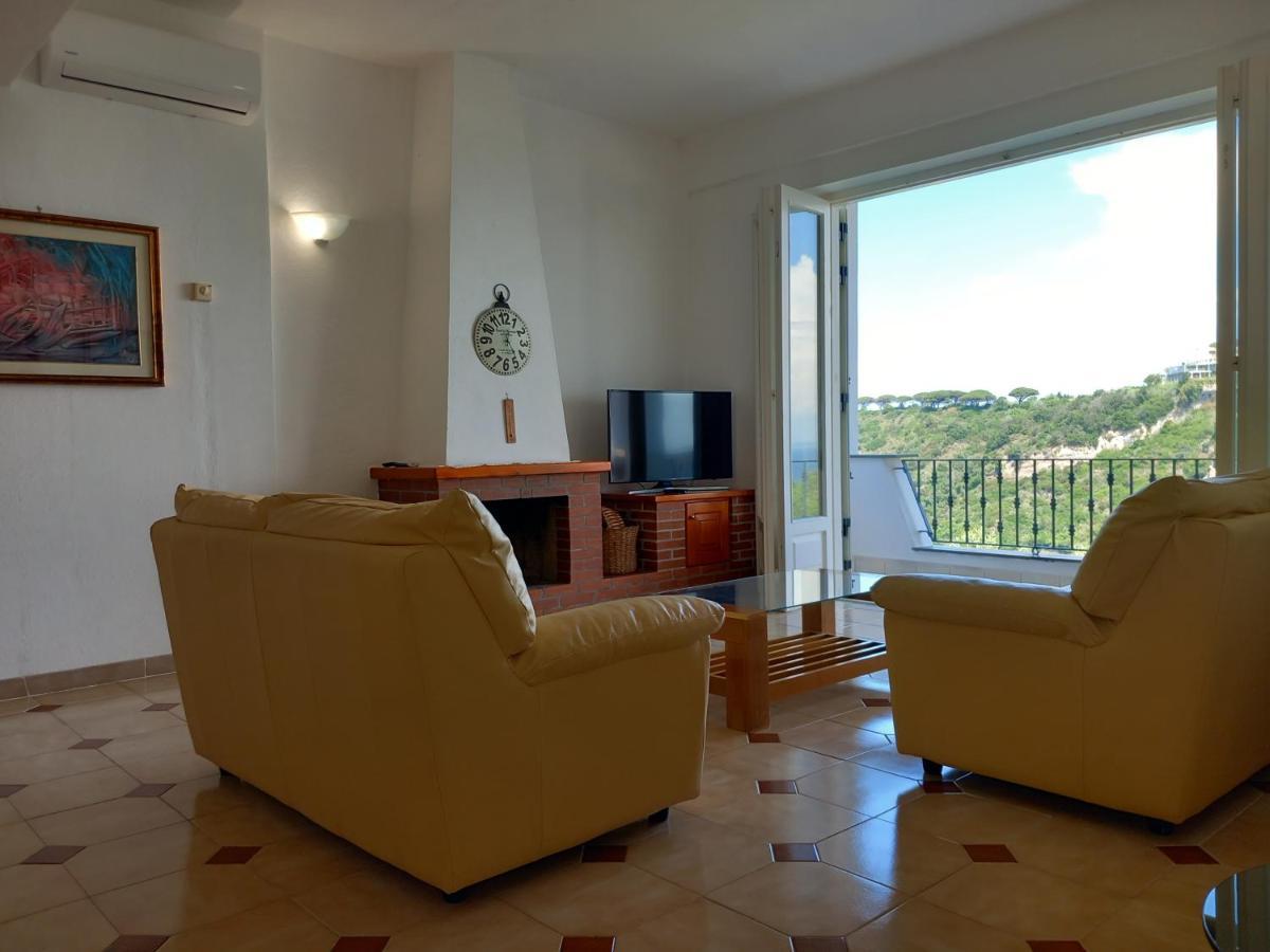 Villetta Panoramica Forio  Bagian luar foto